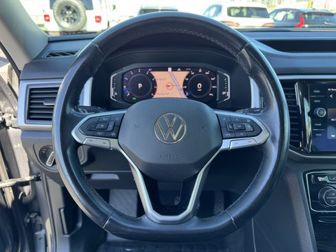 Used 2021 Volkswagen Atlas SEL Premium image 20