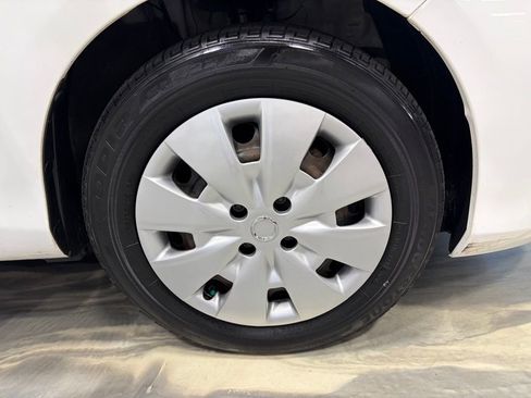 Used 2017 Toyota Yaris L FWD image 21