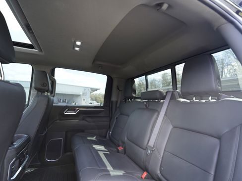 Used 2025 Chevrolet Silverado 2500 LTZ w/ LTZ Plus Package AWD/4WD image 10