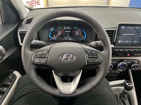 New 2026 Hyundai Venue SEL FWD image 24