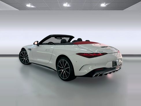 Used 2023 Mercedes-Benz SL 55 AMG 4MATIC image 3