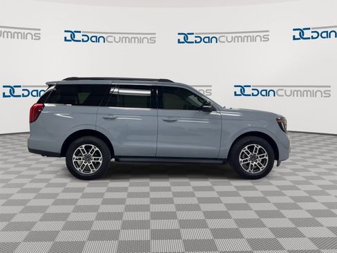 Used 2026 Ford Expedition Active AWD/4WD image 9