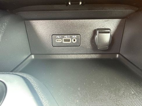 Used 2020 Nissan Sentra SV w/ Electronics Package FWD image 21