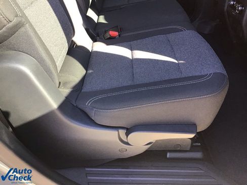 Used 2025 GMC Acadia Elevation image 16