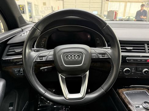 Used 2018 Audi Q7 3.0T Premium Plus w/ Premium Plus Package AWD/4WD image 24
