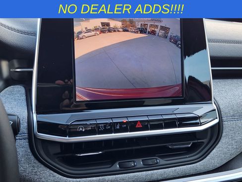 New 2026 Jeep Compass Latitude image 16