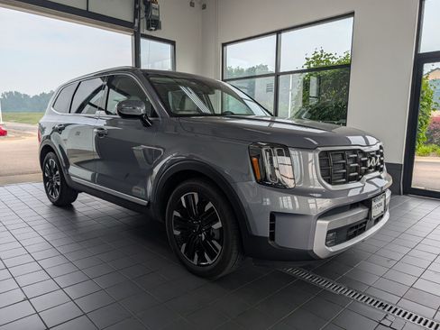 Used 2023 Kia Telluride SX Prestige AWD/4WD image 1
