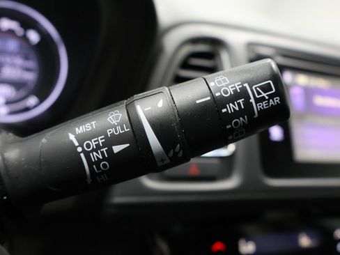 Used 2016 Honda HR-V EX image 38