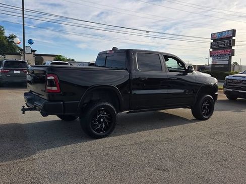 Used 2020 RAM 1500 Limited w/ Black Appearance Package AWD/4WD image 15