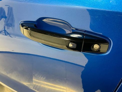 Used 2022 Chevrolet Silverado 1500 ZR2 w/ Technology Package image 17