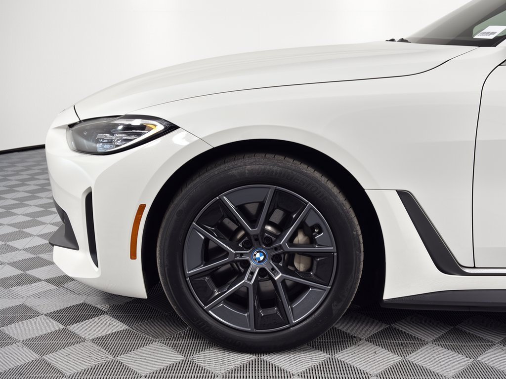 Used 2023 BMW i4 eDrive35 w/ Premium Package RWD image 13