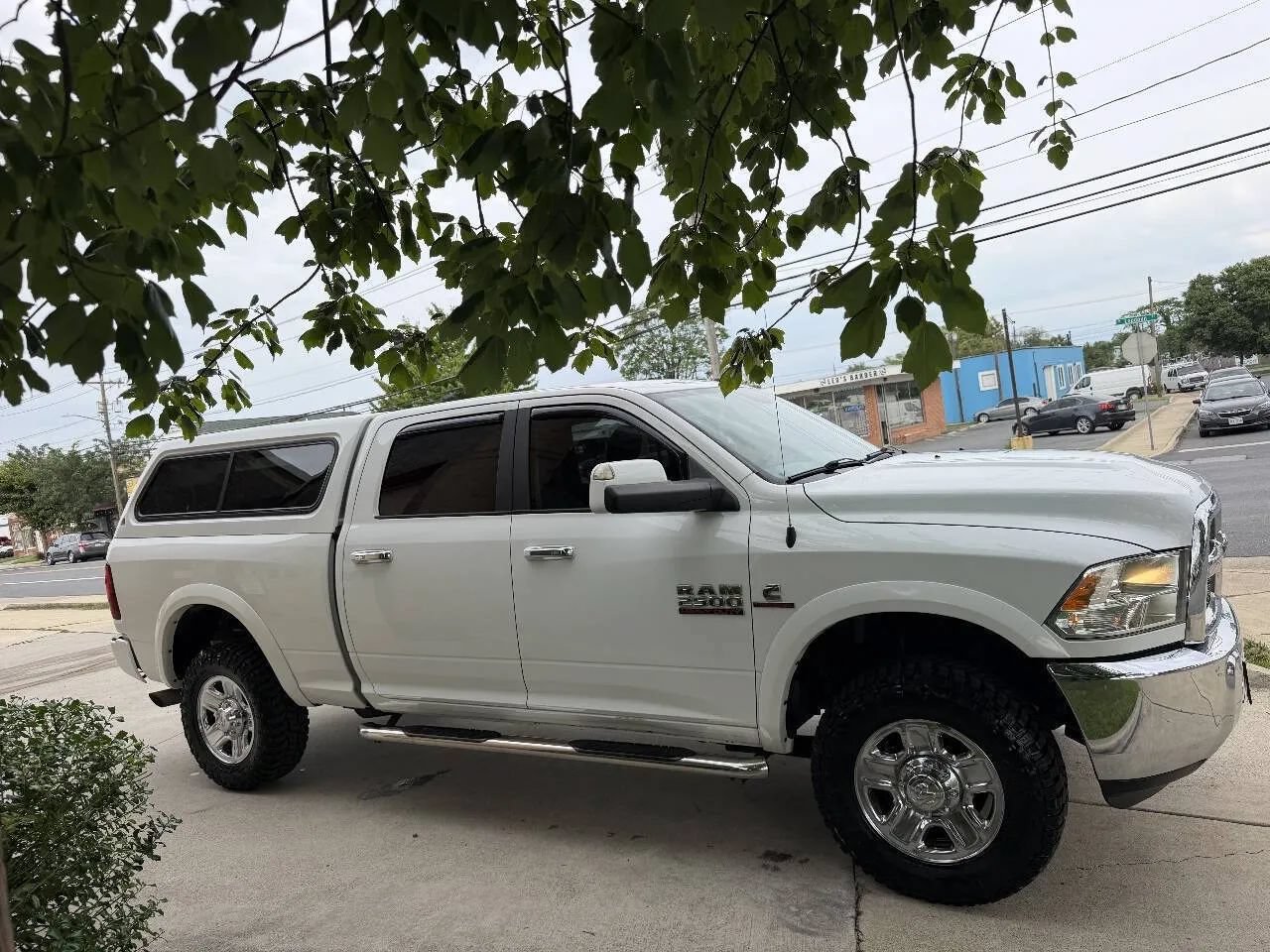 Used 2018 RAM 2500 SLT AWD/4WD image 6