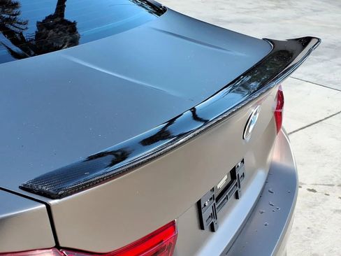 Used 2018 BMW M4 Coupe w/ Competition Package RWD image 10