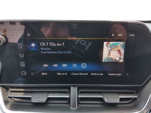 Used 2025 Chevrolet Trax LT w/ Driver Confidence Package FWD image 20