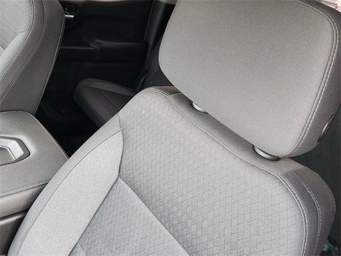 Used 2023 Chevrolet Silverado 1500 Custom image 24