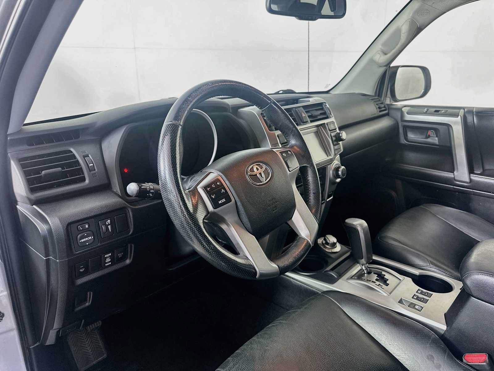 Used 2013 Toyota 4Runner Limited AWD/4WD image 7
