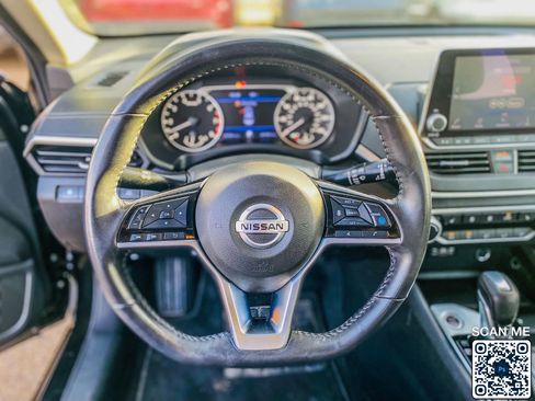 Used 2021 Nissan Altima 2.5 SV w/ SV Premium Package image 22