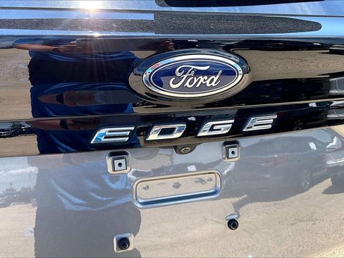 Used 2023 Ford Edge SEL w/ Convenience Package AWD/4WD image 31