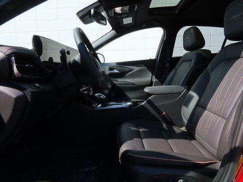 New 2025 Buick Envista Avenir image 7