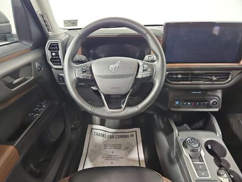 Used 2025 Ford Bronco Sport Outer Banks AWD/4WD image 14