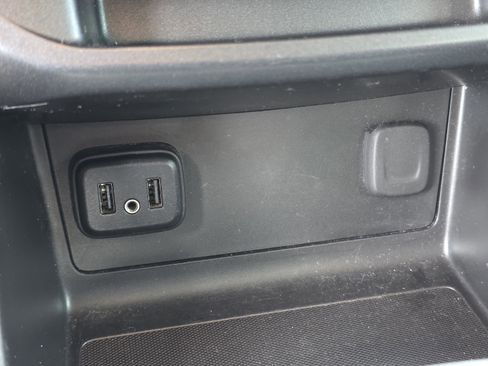 Used 2019 Chevrolet Colorado LT image 29