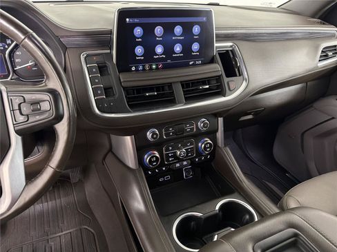 Certified 2021 GMC Yukon XL SLT w/ SLT Luxury Plus Package AWD/4WD image 30