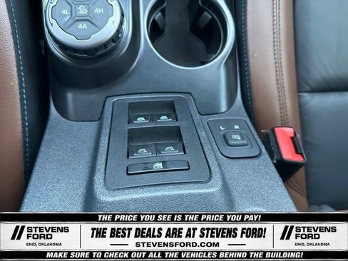 Used 2024 Ford Bronco Outer Banks w/ Sasquatch Package AWD/4WD image 26