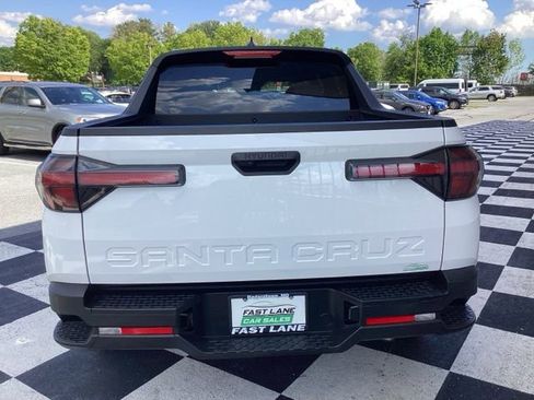 Used 2025 Hyundai Santa Cruz SEL FWD image 8