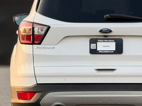 Used 2017 Ford Escape SE AWD/4WD image 13