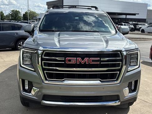 Used 2023 GMC Yukon XL SLT AWD/4WD image 13