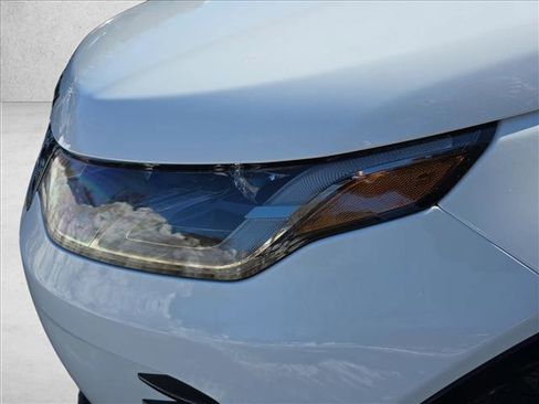 New 2026 Land Rover Discovery Sport Landmark image 30