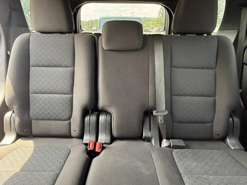 Used 2015 Ford Explorer XLT w/ Equipment Group 201A AWD/4WD image 22