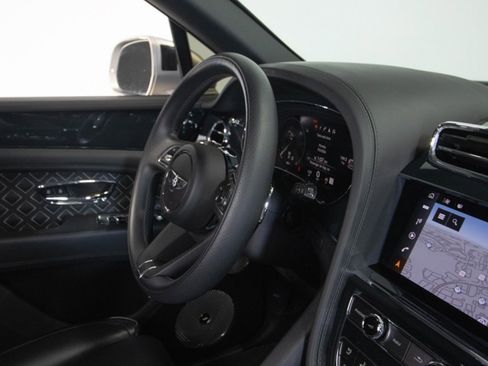 Used 2023 Bentley Bentayga Speed image 69