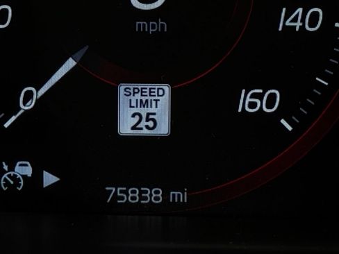 Used 2018 Volvo S90 T5 Momentum w/ Convenience Package AWD/4WD image 15