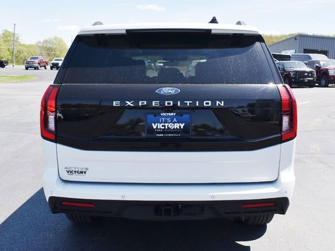 Certified 2025 Ford Expedition Active AWD/4WD image 29