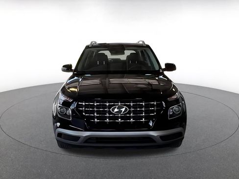 Used 2026 Hyundai Venue SEL FWD image 5