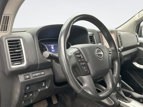 Used 2024 Nissan Frontier SV w/ SV Convenience Package AWD/4WD image 7