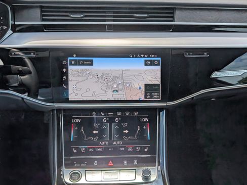 Used 2025 Audi A8 L 3.0T AWD/4WD image 18