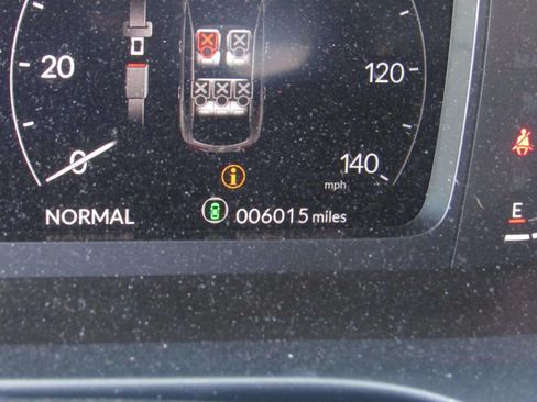 Certified 2025 Acura ADX AWD image 30
