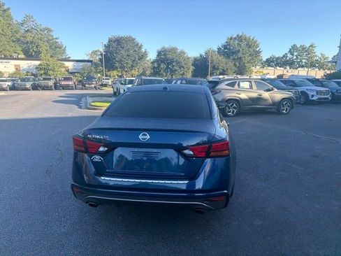 Used 2021 Nissan Altima 2.5 SR FWD image 7