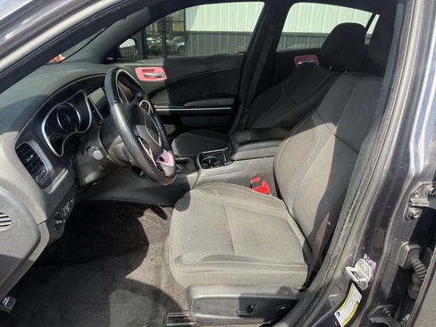 Used 2018 Dodge Charger SXT Plus image 14