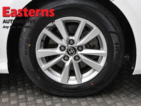 Used 2025 Toyota Camry LE FWD image 31