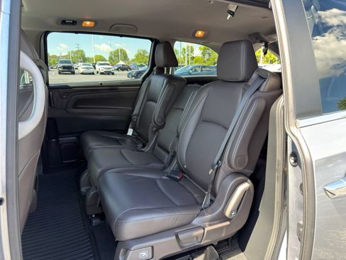 Used 2022 Honda Odyssey EX-L image 25
