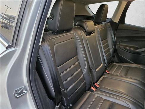 Used 2019 Ford Escape Titanium FWD image 16