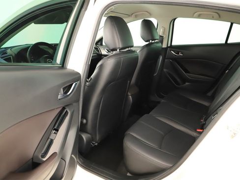 Used 2018 MAZDA MAZDA3 Touring image 25