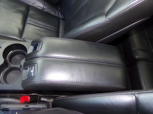 Used 2014 Lincoln MKT AWD w/ Equipment Group 201A image 66