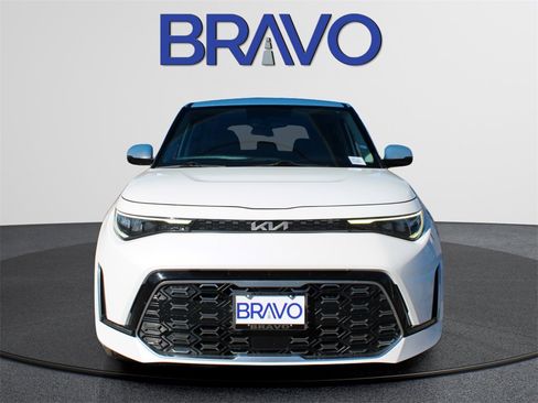 Used 2023 Kia Soul GT-Line w/ GT-Line Technology Package image 2