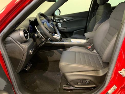 Used 2024 Alfa Romeo Tonale Ti image 14