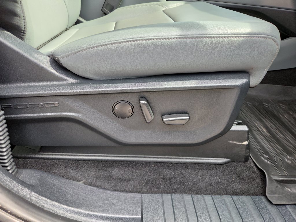 Used 2025 Ford F150 Lightning Flash AWD/4WD image 35