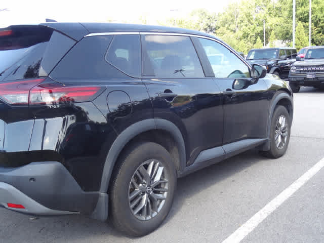 Used 2023 Nissan Rogue S AWD/4WD image 5